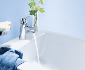 Смеситель для раковины однорычажный с донным клапаном Grohe коллекция Concetto хром 32204001