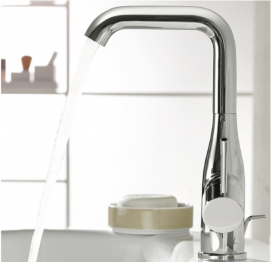 Смеситель для раковины однорычажный с донным клапаном Grohe колекция Essence+ хром 32628001