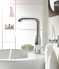 Смеситель для раковины однорычажный с донным клапаном Grohe колекция Essence+ хром 32628001