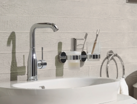 Змішувач для раковини одноважеля з донним клапаном Grohe колекція Essence + хром 23462001