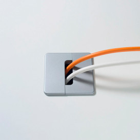 Кабельный пропуск ASA Plastici Carre пластик алюминий 010.021.00001