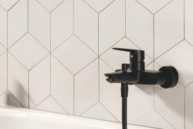 Комплект смесителей для ванной и кухни Grohe QuickFix Start 4 в 1 с душевым набором черный матовый UA303311MK