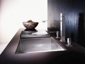 Мойка для кухни прямоугольная Blanco ZEROX 500-U нержавеющая сталь Durinox® с отводной арматурой InFino® 521559