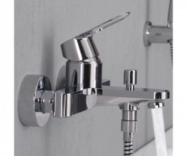 Смеситель для ванны Grohe BauLoop однорычажный хром 23603000