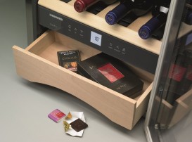 Окремостояча винна шафа Liebherr WKes 653 GrandCru тонований склопакет/легована сталь SmartSteel нержавіюча сталь WKes 653-22 001