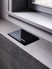 Панель смыва для унитаза Geberit Omega60 двойной смыв цинковое литье/стекло вровень с поверхностью черный/хром глянцевый 115.081.SJ.1