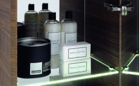 Пенал зеркальный подвесной Laufen IL Bagno Alessi One 40х30х170 см петли слева шпон грецкий орех H4580310976301