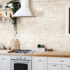 Плитка настенная Monopole Ceramica Mistral Marfil Brillo Bisel 30х10 см 267201