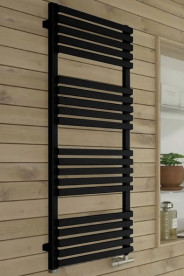 Полотенцесушитель водяной Terma Quadrus Slim 118,5х60 см SX Ral 9005 mat черный матовый WGQUS118060K9M5SX
