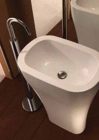 Раковина для ванної овальна Kerasan Aquatech окремостояча 60х40 см біла 374201