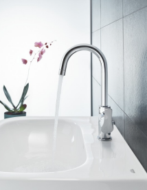 Раковина для ванної підвісна Grohe Euro Ceramic 55 альпін-білий 39336000