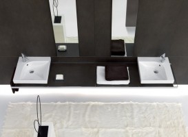 Раковина для ванної підвісна Hatria Grandangolo 50х50 см чаша справа білий YXFA01