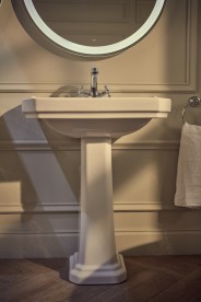 Раковина для ванної підвісна Roca Carmen 65х48 з отвором під змішувач кераміка біла A3270A1000