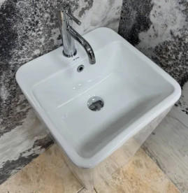 Раковина для ванної VBI Caliato 40х39 см підлогова кераміка білий VBI-019029