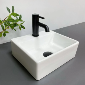 Раковина для ванної кімнати VBI KOMO 33,5x29,5 см кераміка білий VBI-015600