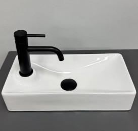 Раковина для ванної VBI Malvizzo R 44х21 см кераміка білий VBI-015623