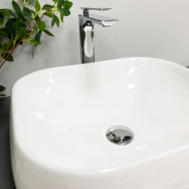 Раковина для ванної кімнати VBI TRICASE 44x39 см кераміка білий VBI-015800