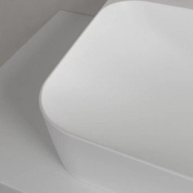 Раковина Villeroy & Boch Finion 60х47 см із прихованим переливом шліфована TitanCeram CeramicPlus кам'яний білий 41686CRW