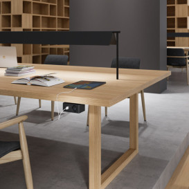 Розеточный блок ASA Plastici VersaQ 1х220В + беспроводная зарядка + USB type A+C черный 060.37F.00001