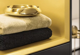 Шкафчик для ванной Villeroy & Boch Finion 41,8х93,6х27 см петли слева с подсветкой МДФ черный матовый лак/золотой матовый лак G500HFPD