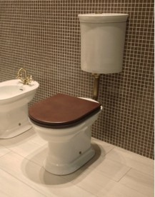 Сиденье с крышкой для унитаза Hatria DOLCEVITA коричневый YXXR89