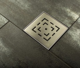 Сливной трап для балконов и террас МСН прямой сток с дизайнерской решеткой Лабиринт L 384 NA