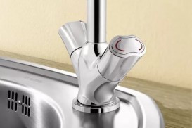 Смеситель для кухни Blanco Amona двухвентильный  хром 520769