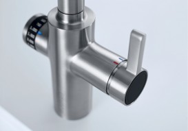 Смеситель для кухни Blanco Evol-S Volume однорычажный с выдвижной лейкой хром 525210