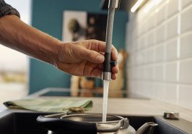 Смеситель для кухни Blanco Jandora-S с выдвижной лейкой нержавеющая сталь 526614