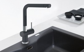 Смеситель для кухни Franke Active Plus Doc однорычажный с выносным изливом латунь покрытие Fragranite хром/графит 115.0373.890