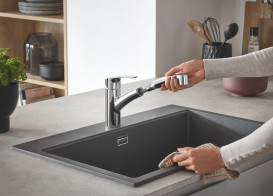 Смеситель для кухни Grohe Eurosmart с выдвижной лейкой хром 30305001