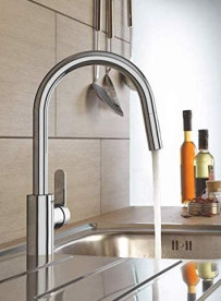 Смеситель для кухни Grohe QuickFix Get однорычажный с выдвижной лейкой хром 31484001