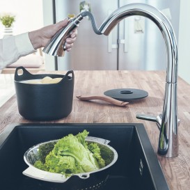 Змішувач для кухні Grohe Zedra Touch змішувач сенсорний з висувною лійкою хром 30219002