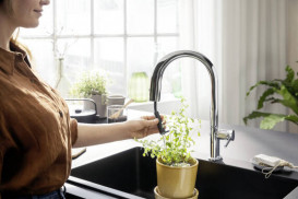 Смеситель для кухни Hansgrohe Aqittura M91 210 однорычажный с выдвижным носиком sBox стартовый комплект сталь 76800800