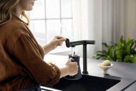 Смеситель для кухни Hansgrohe Aqittura M91 FilterSystem 240 однорычажный черный матовый 76804670