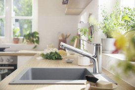 Смеситель для кухни Hansgrohe Zesis M33 однорычажный с выдвижной лейкой хром 74820000