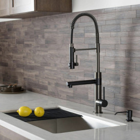 Смеситель для кухни Kraus Artec Pro с выдвижной лейкой черный матовый/черная сталь KPF-1603MBSB