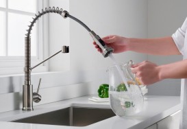 Смеситель для кухни Kraus Bolden пружинный нержавеющая сталь KPF-1610SS