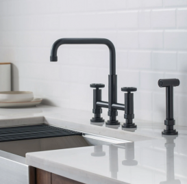 Смеситель для кухни Kraus Urbix с боковой выдвижной лейкой матовый черный KPF-3125MB