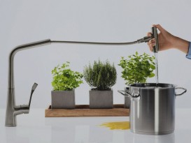 Смеситель для кухни с выдвижной лейкой однорычажный Hansgrohe коллекция Metris сталь 14834800