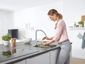 Змішувач для кухні зі стартовим пакетом Grohe Blue Home висувною Г-виливши латунь хром 31539000