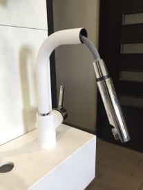 Смеситель для кухни Teka ARK 938 W однорычажный с выдвижной лейкой белый/хром 23938120W