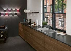 Смеситель для кухни Villeroy & Boch Steel Expert Compact с выдвижной лейкой антрацит 92730005