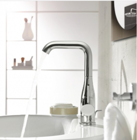 Смеситель для раковины однорычажный Grohe коллекция Essence New хром 23541001