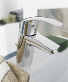 Смеситель для раковины однорычажный с донным клапаном Grohe колекция Eurosmart New хром 33265002