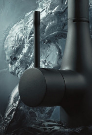 Змішувач для раковини Grohe Essence одноважільний фантомний чорний 24177KF1