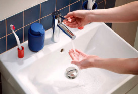 Змішувач для раковини Hansgrohe Zesis S CoolStart одноважільний хром 74721000