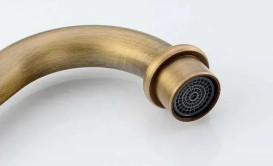 Смеситель для раковины Rea Bona однорычажный золотой REA-B2150