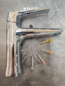 Смеситель для раковины Tres Fuji однорычажный хром 28110301