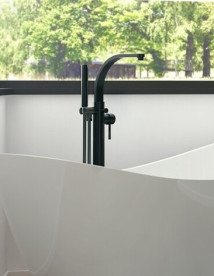 Смеситель для ванной Besco Decco I напольный с душевым гарнитуром черный матовый BW-DI-CZ